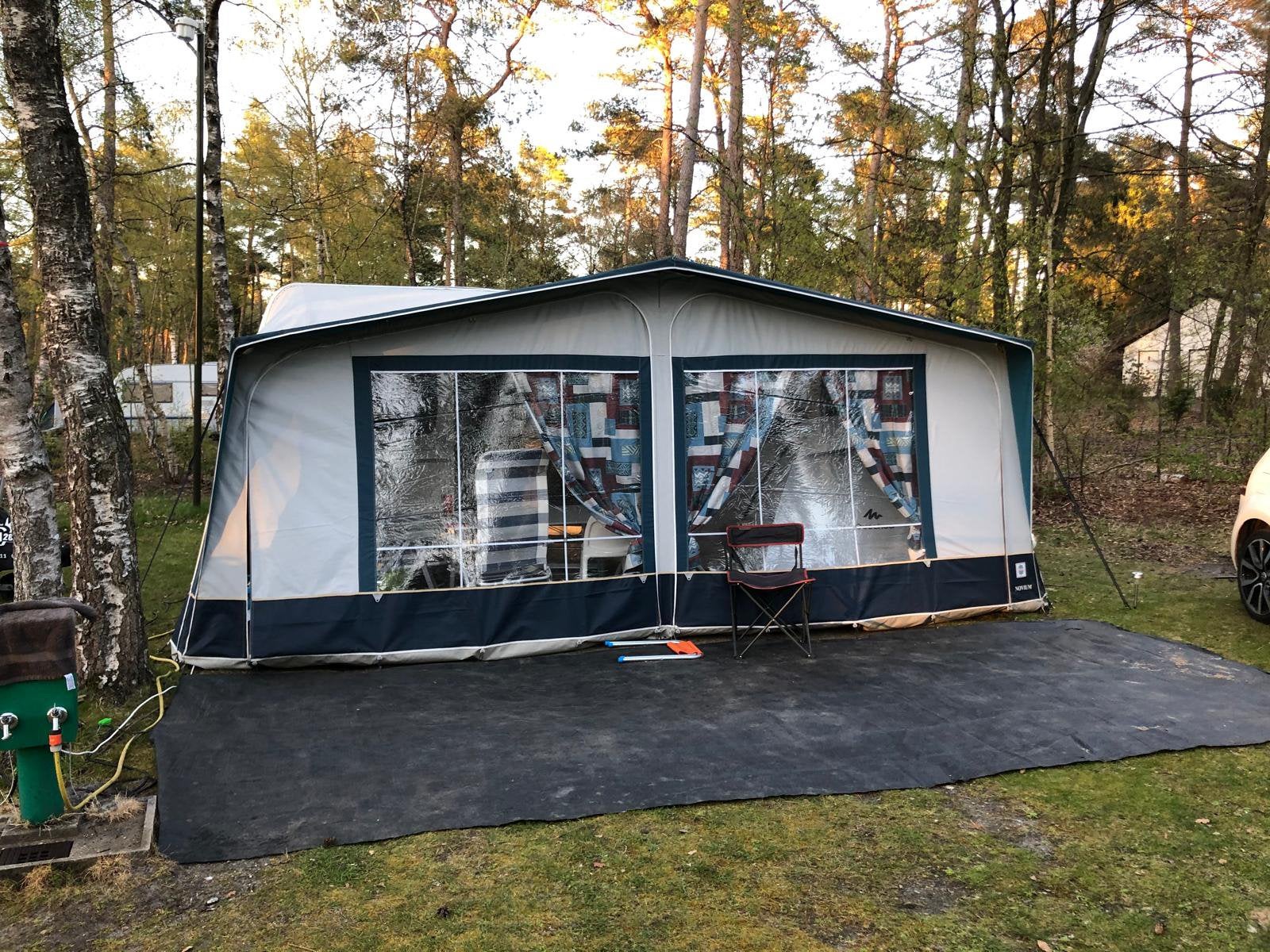 Walker Novium 17-960 voortent + bijpassende luifel Compleet, Ophalen, Gebruikt, Walker Campingstyle