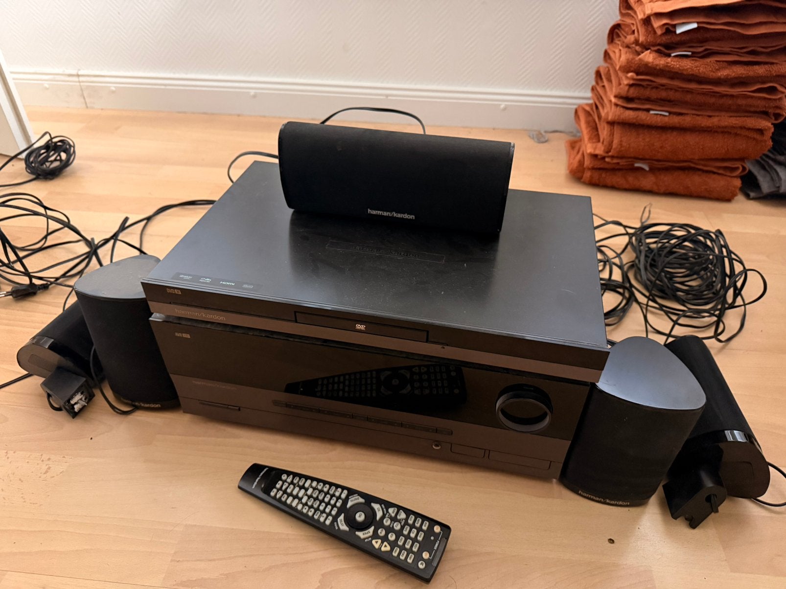 Harman Kardon AVR 139 5.1 + BlueRay DVD 26, 70 watt of meer, Zo goed als nieuw, 5.1-systeem, Ophalen