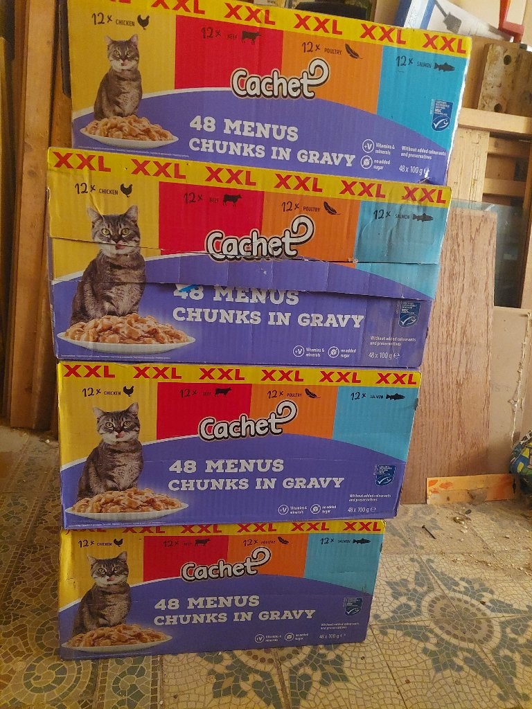 Te koop kattenvoer brokjes in saus, zakjes van 100 gram, Verzenden, Kat