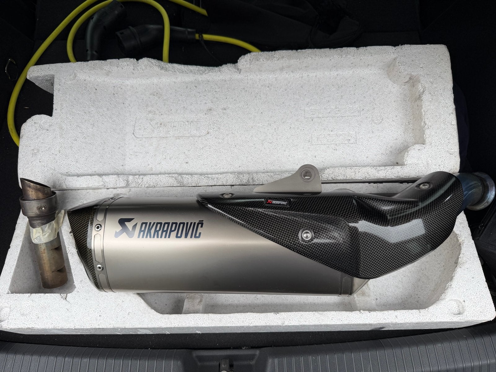 Akrapovic uitlaat KTM Duke 890, Ophalen, Gebruikt