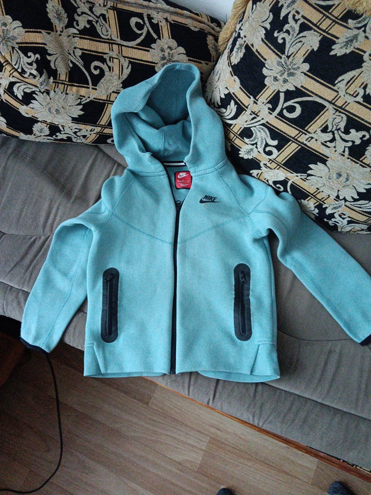Nike Tech, Ophalen, Jongen of Meisje