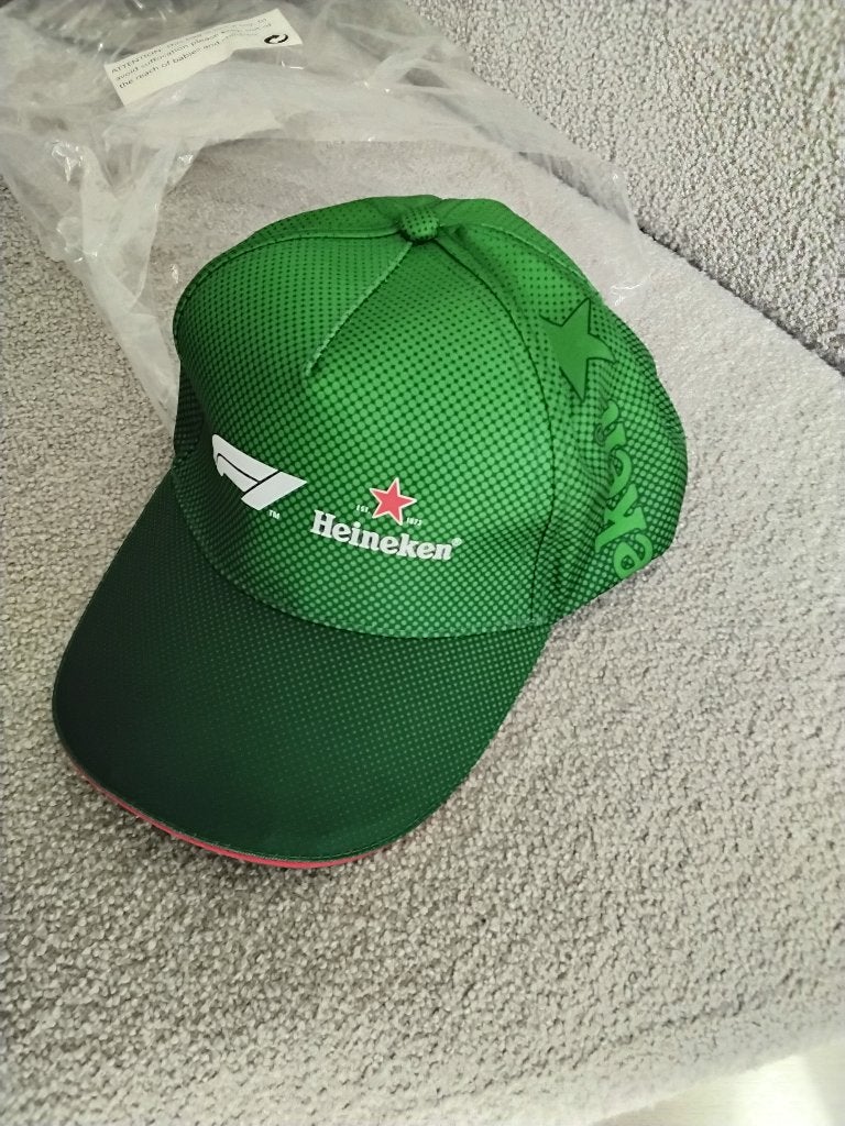 Heineken nieuwe formule 1 pet, Verzamelen, Biermerken, Ophalen of Verzenden, Nieuw, Kleding, Heineken