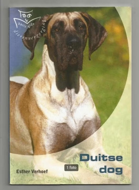 De Duitse dog - Esther Verhoef, Ophalen of Verzenden, Nieuw, Honden