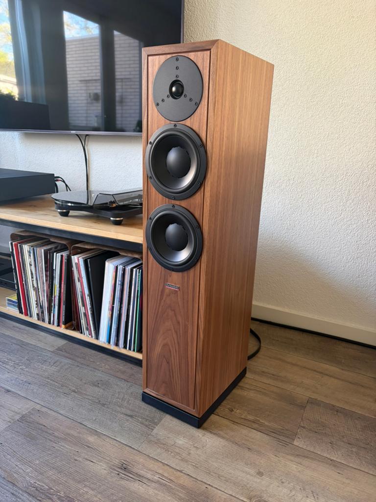 Dynaudio Contour Legacy (Heritage series)