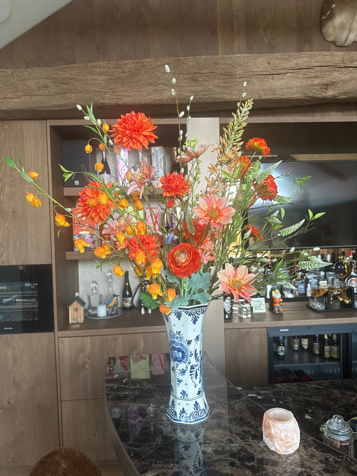 Prachtig zijden bloemstuk zonder Delfts blauwe vaas, Huis en Inrichting, Binnen, Ophalen of Verzenden, Inclusief kunstbloemen