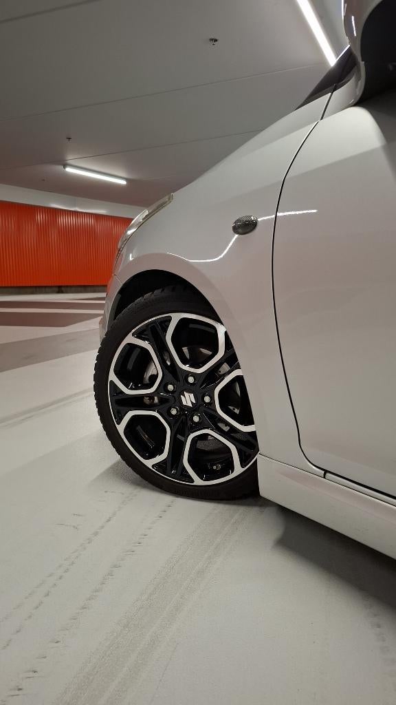 Suzuki Swift 1.6 Sport 2012 Grijs 152PK | Goed onderhouden, Voorwielaandrijving, Euro 5, Zwart, 4 cilinders