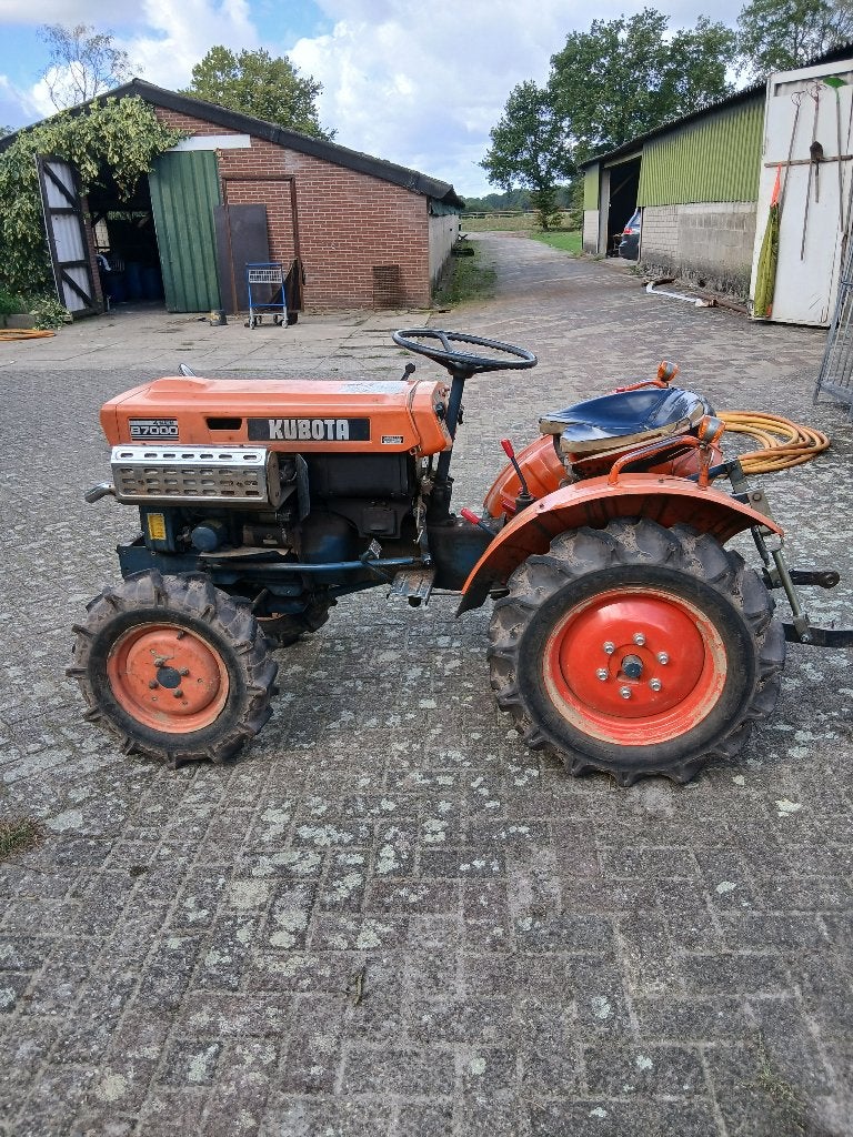 Kubota B7000, Gebruikt, Tot 2500, Tot 80 Pk, Ophalen
