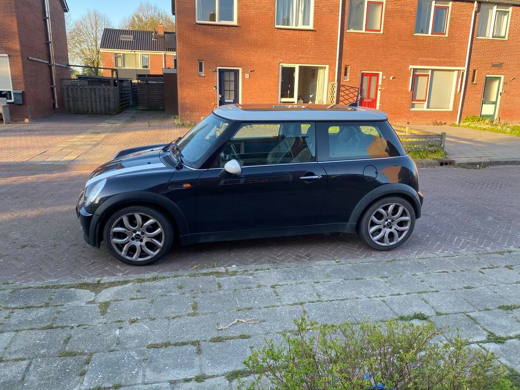 Mini one 2004 Zwart, 4 stoelen, Zwart, 14 km/l, 115 pk
