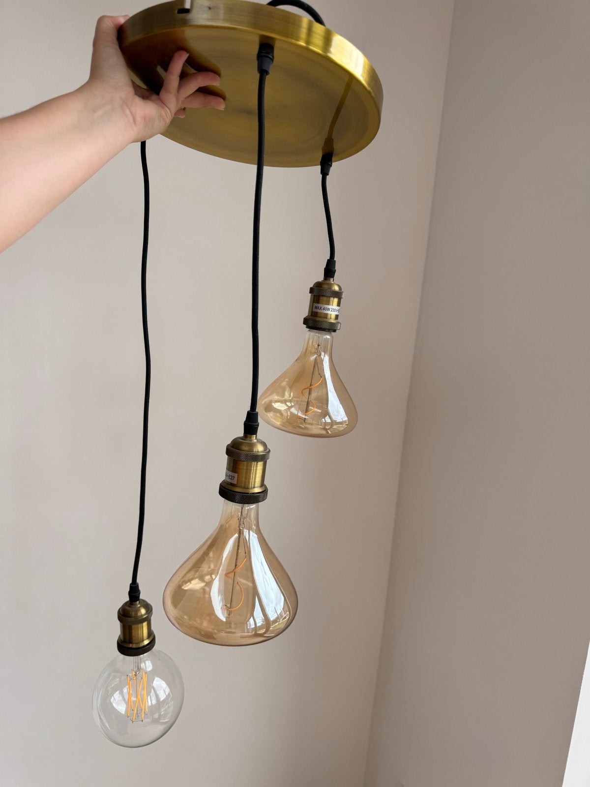 Hanglamp met 3 Edison lampen - Goudkleurig, Huis en Inrichting, Lampen | Hanglampen, Ophalen, Zo goed als nieuw, Metaal, 75 cm of meer