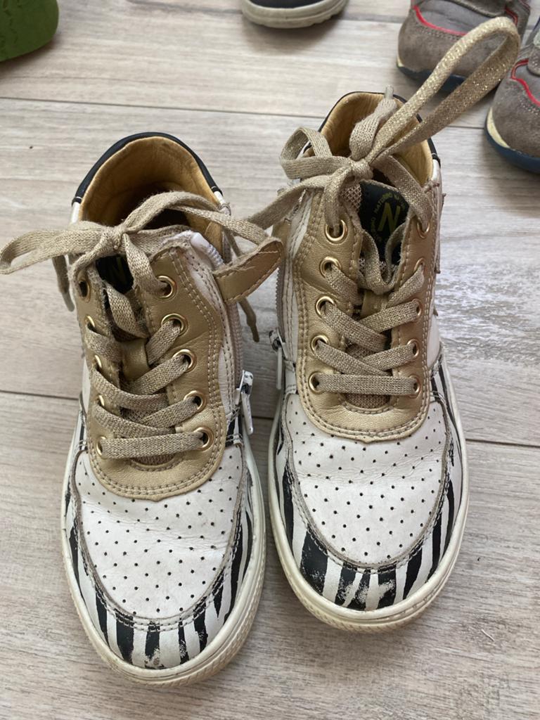 Naturino Girls' Leather Shoes - Size 30 (Good Condition), Ophalen of Verzenden, Gebruikt, Jongen of Meisje, Schoenen