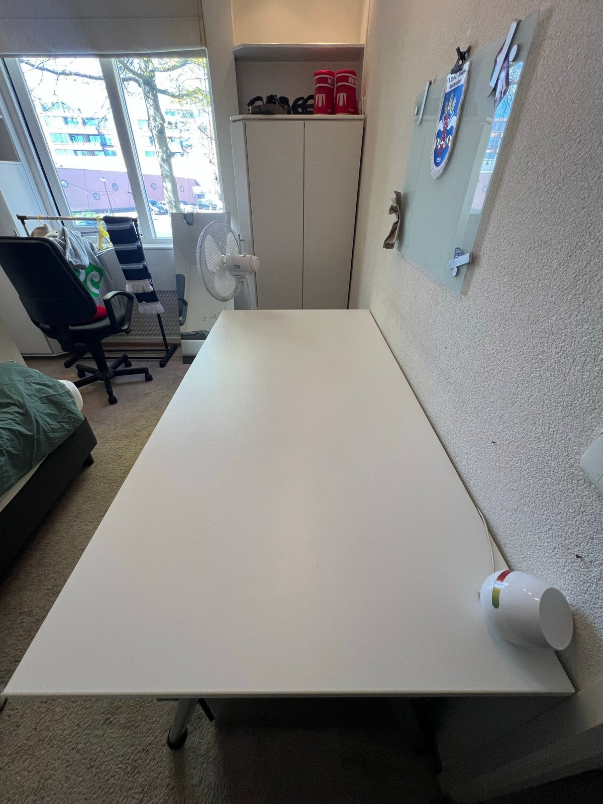 Bureau van Ikea, Ophalen, Zo goed als nieuw