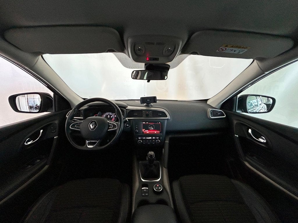 Renault Kadjar 1.2 TCe Intens|CRUISE|PARK SENS|TREKHAAK|AIRC, Auto's, Renault, Voorwielaandrijving, Kadjar, Gebruikt, Zwart