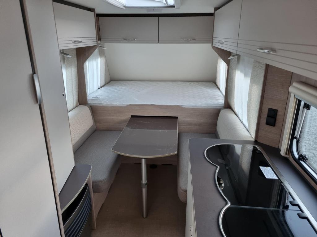 Bürstner Premio Life 490 TK Gratis Mover!, Caravans en Kamperen, Schokbreker, Standaardzit, Dwarsbed, Bedrijf