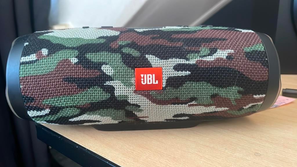 Jbl charge 3 te koop, Computers en Software, Pc speakers, Ophalen, Zo goed als nieuw, Audiokanaal 5.1