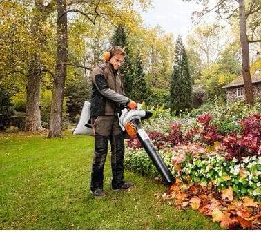 Te huur: Stihl sterke benzine bladzuiger & blazer, Tuin en Terras, Bladblazers, Ophalen, Nieuw, Benzine