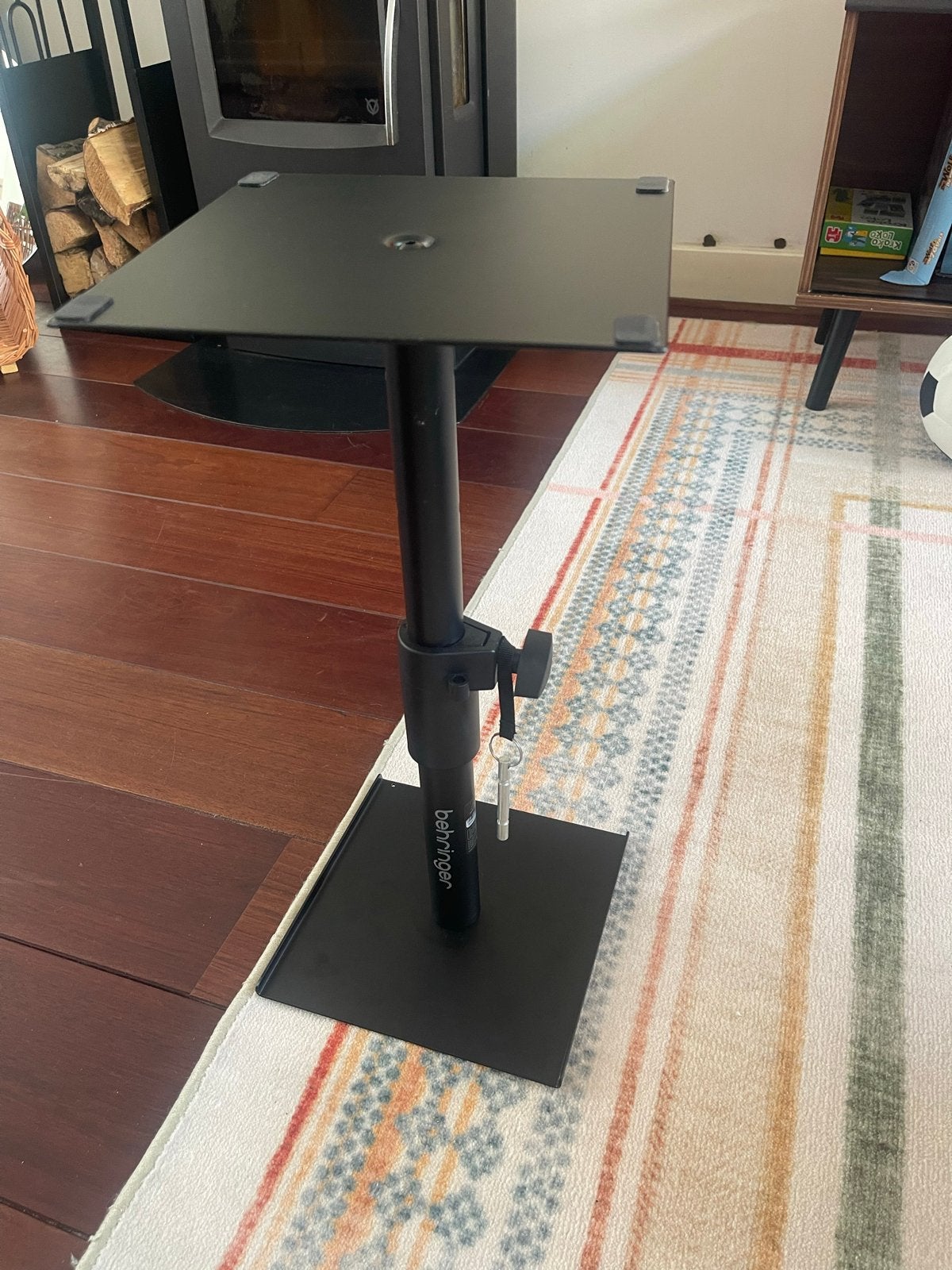 Behringer SM200I Monitor Standaard, Ophalen, Zo goed als nieuw, Instrumentstandaard, Speaker