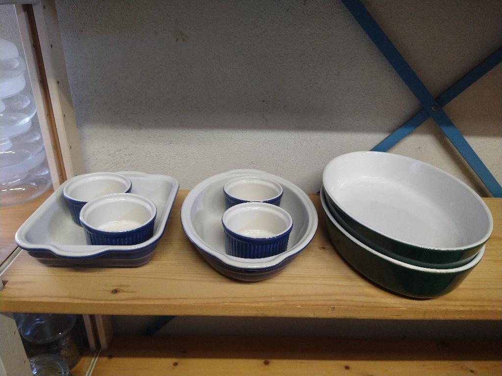 Emile Henry France - 4 ovenschalen + 4 creme brulee, Ophalen, Nieuw, Bord(en), Wedgwood