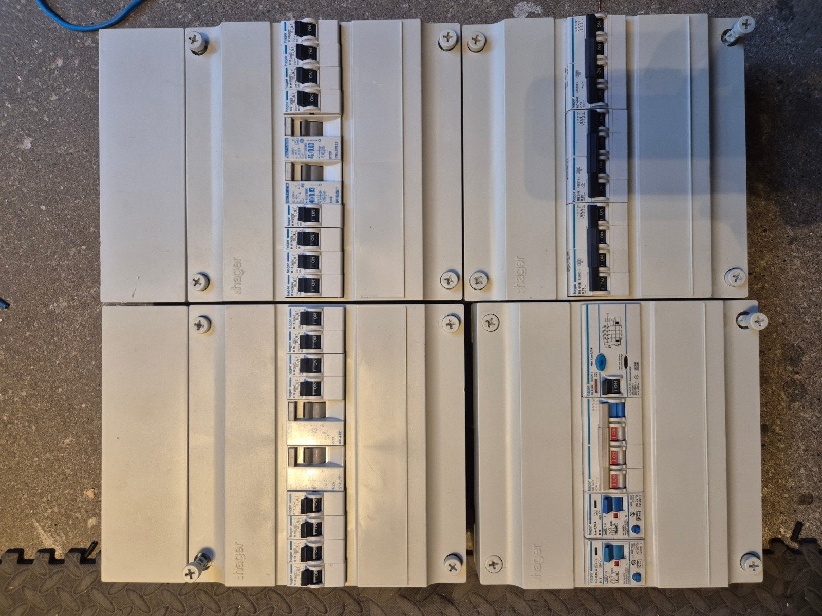Hager groepenkast,meterkast 18x 1 fase +3  kracht groepen, 4631mn, Overige typen, Ophalen of Verzenden, Zo goed als nieuw