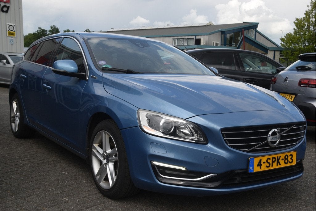 Volvo V60 2.4 D6 AWD Plug-In Hybrid Summum Navi | Leer | Cli, Auto's, Volvo, Automaat, Zwart, Blauw, Overige brandstoffen