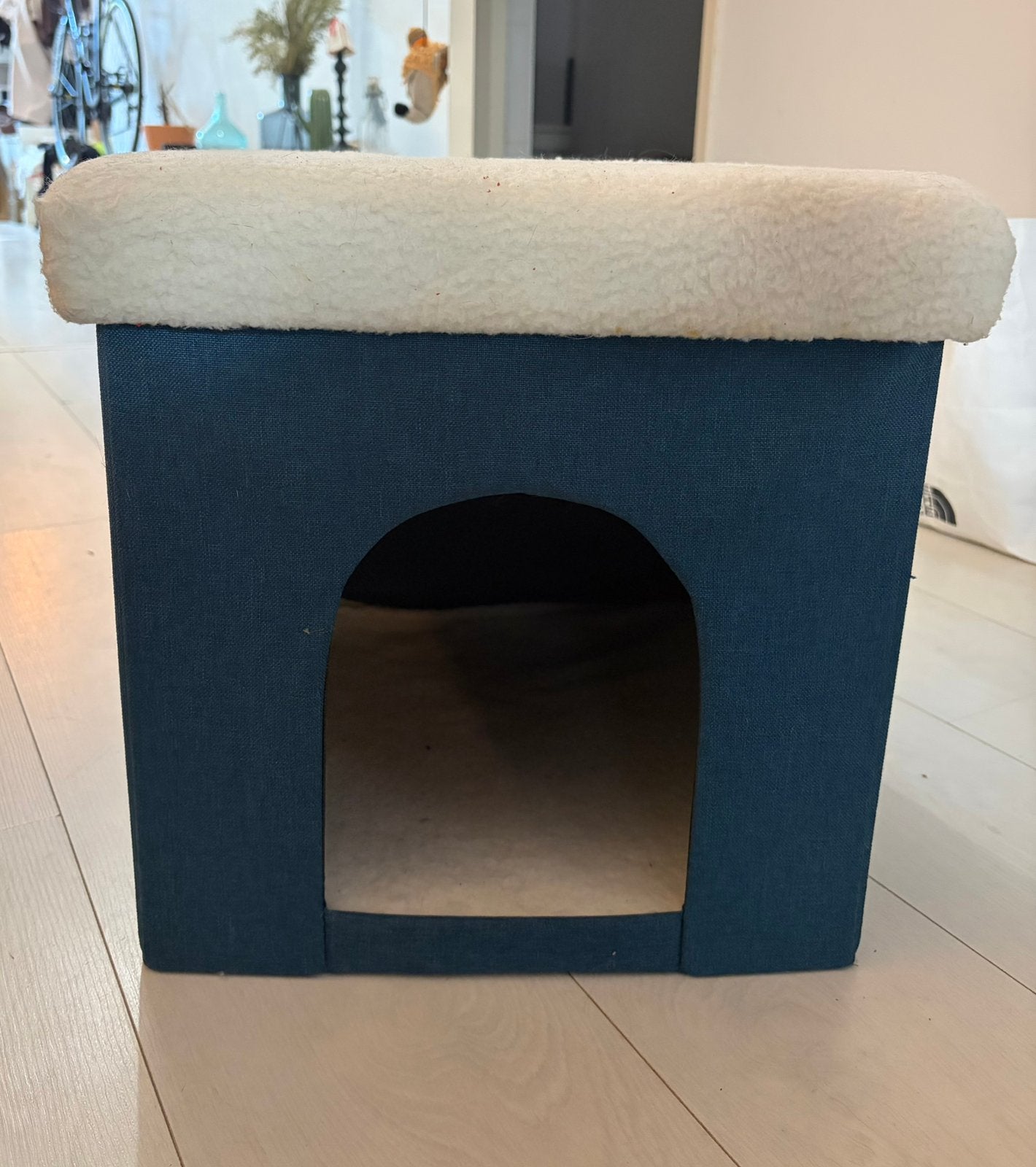 GRATIS Kattenhuisje, gebruikt maar prima, Ophalen, Gebruikt