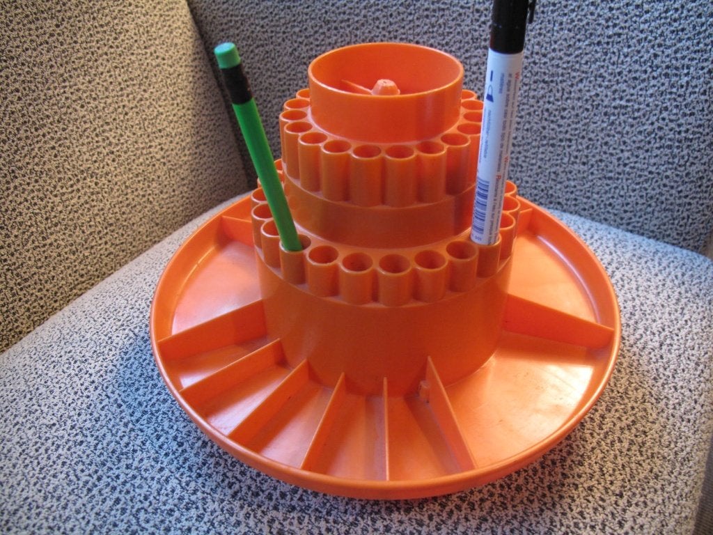 Pennenhouder vintage, Antiek en Kunst, 16 cm, Oranje, Ophalen of Verzenden, Overige typen