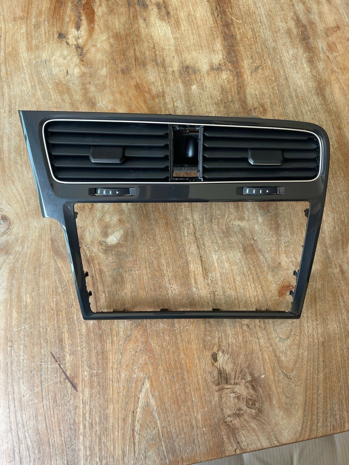 Volkswagen ventilatieframe met roosters voor console, Auto-onderdelen, Airco en Verwarming, Ophalen of Verzenden, Gebruikt, Volkswagen