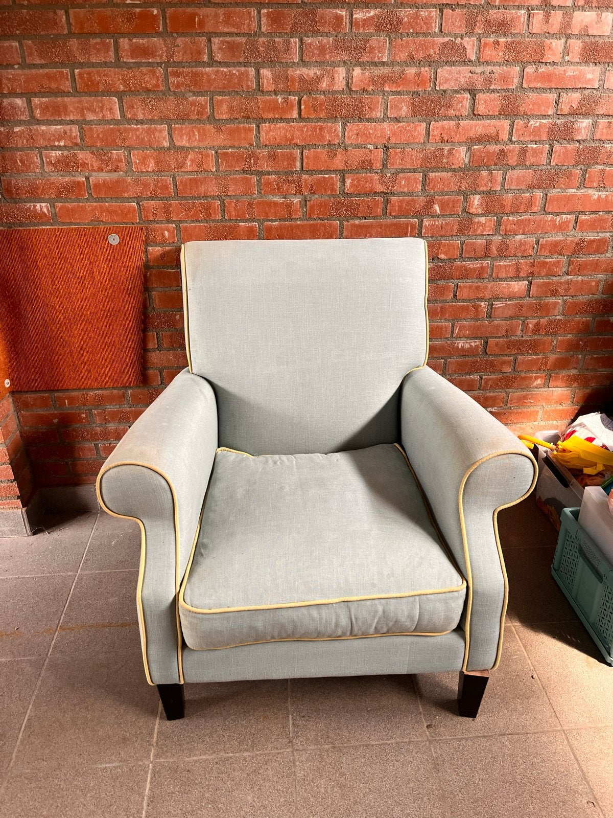 Comfortabele fauteuil met lichte bekleding, Ophalen, Gebruikt, Stof, 75 tot 100 cm