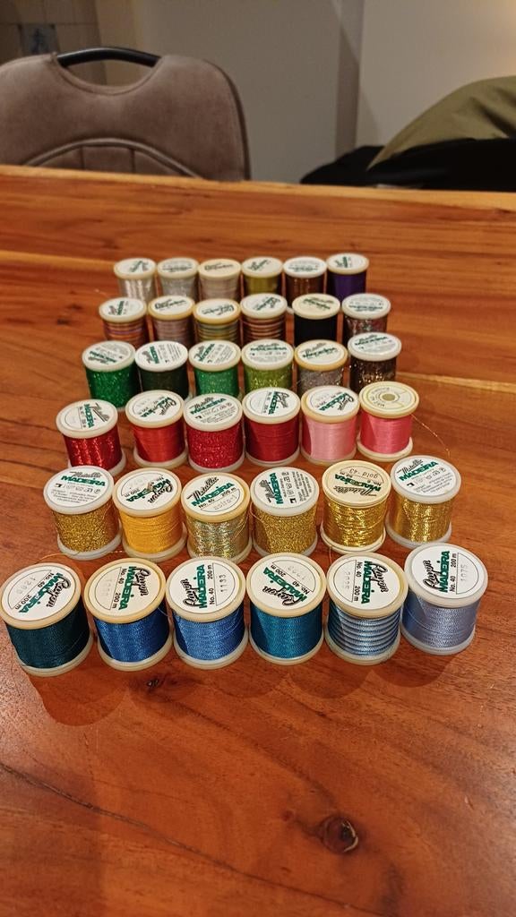 Madeira Borduurgaren, Hobby en Vrije tijd, Borduren en Borduurmachines, Ophalen of Verzenden, Handborduren, Borduurgaren of Zijde