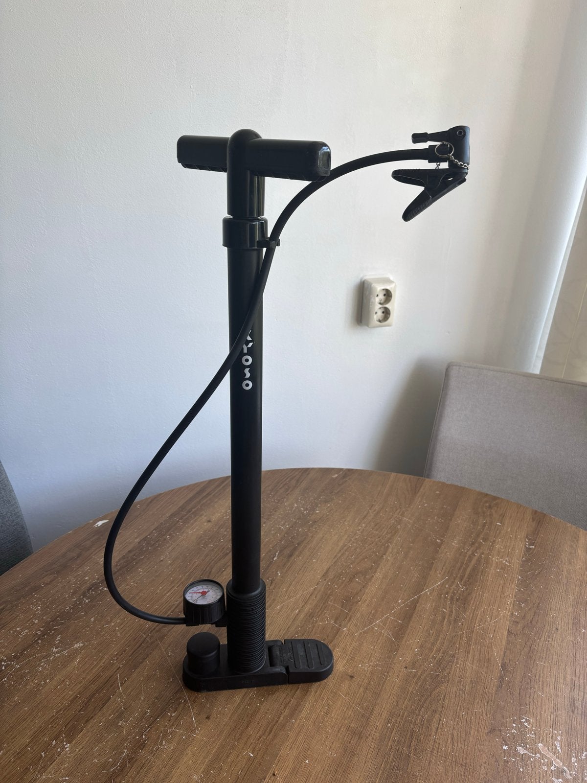 Kyoso Fiets Pomp met Drukmeter - 65 cm hoog, Ophalen of Verzenden, Drukmeter, Gebruikt