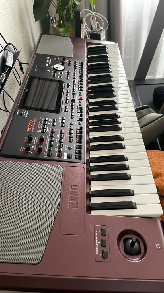 Korg pa 1000 arranger, Muziek en Instrumenten, Ophalen, Zo goed als nieuw, 61 toetsen, Korg