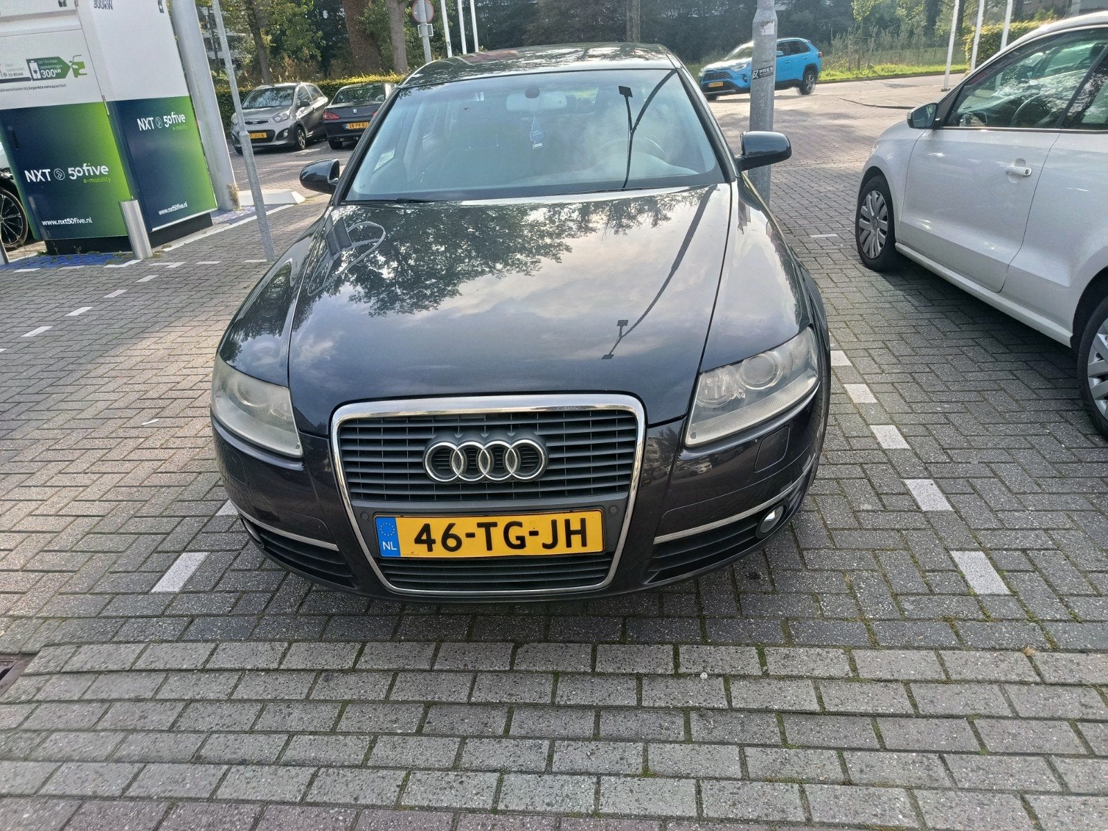 Audi A6 2.4 V6 130KW Multitronic 2006 Grijs, Auto's, 1800 kg, Zilver of Grijs, 6 cilinders, A6