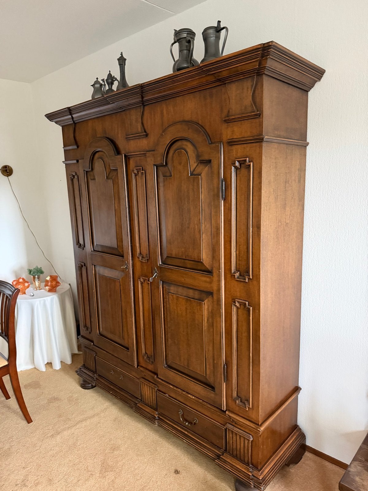 Antieke buffetkast met 2 lades, Ophalen