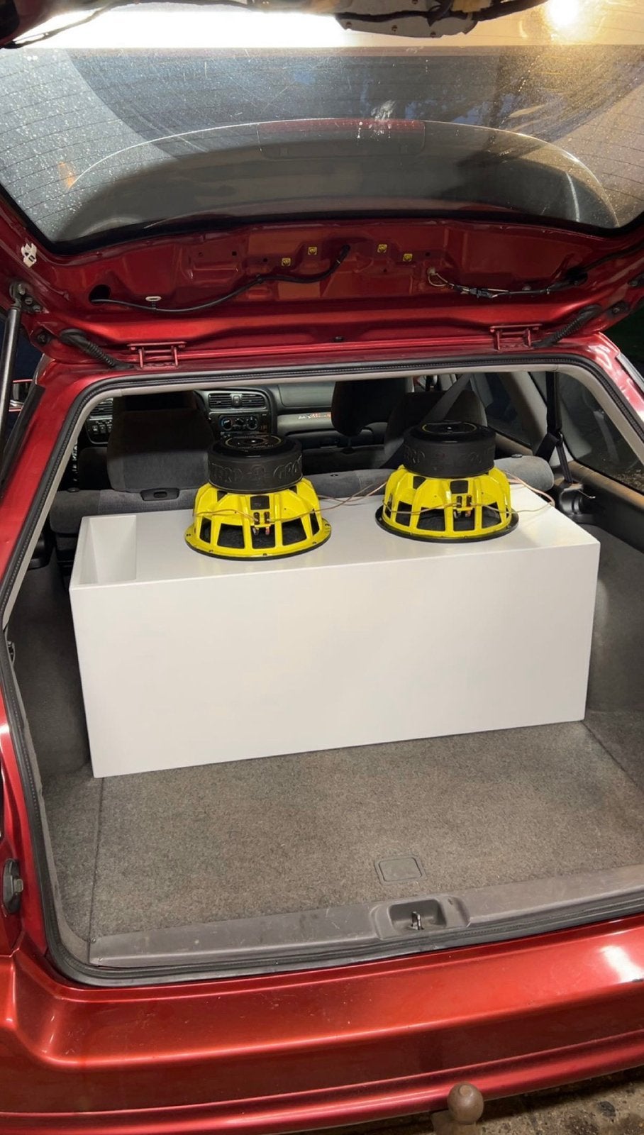 2 12 inch ground zero subwoofers in custom kist, Ophalen, Gebruikt