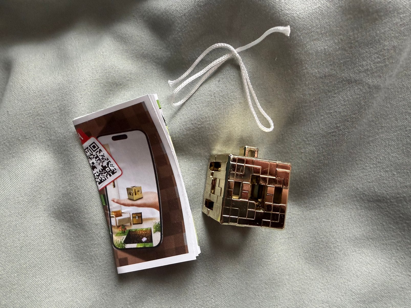 Minecraft gouden blok kinder joy, Ophalen of Verzenden, Nieuw
