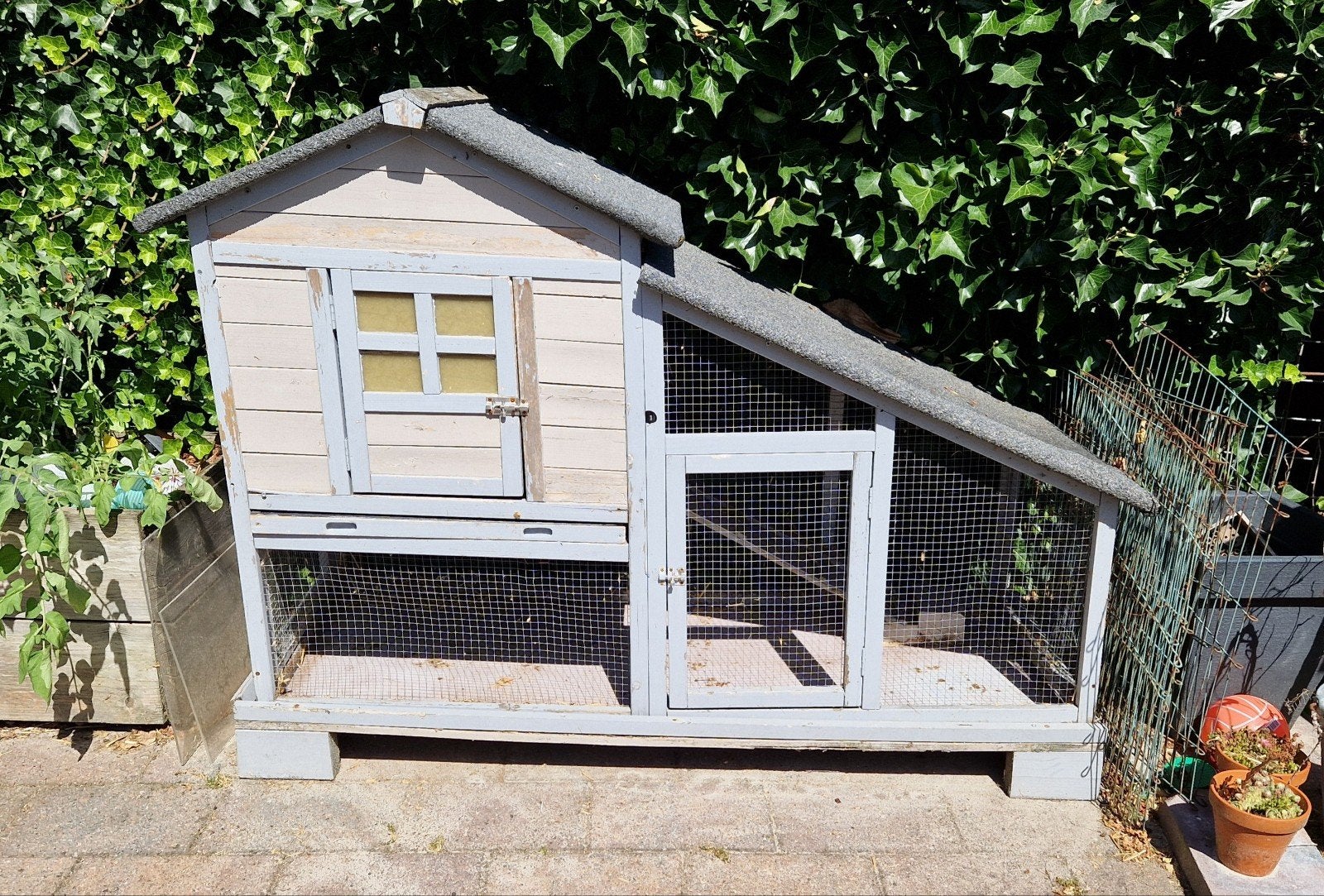 Mooi groot  konijnenhok, Dieren en Toebehoren, Knaagdieren en Konijnen | Hokken en Kooien, Ophalen, Overige typen, Konijn, 110 cm of meer