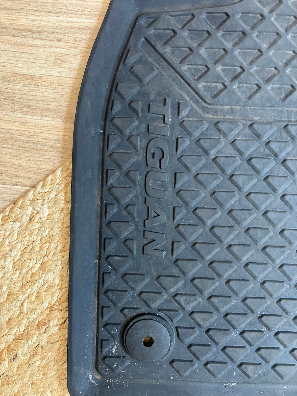 VW Tiguan rubbermatten - gebruikt, maar onbeschadigd, Ophalen, Gebruikt