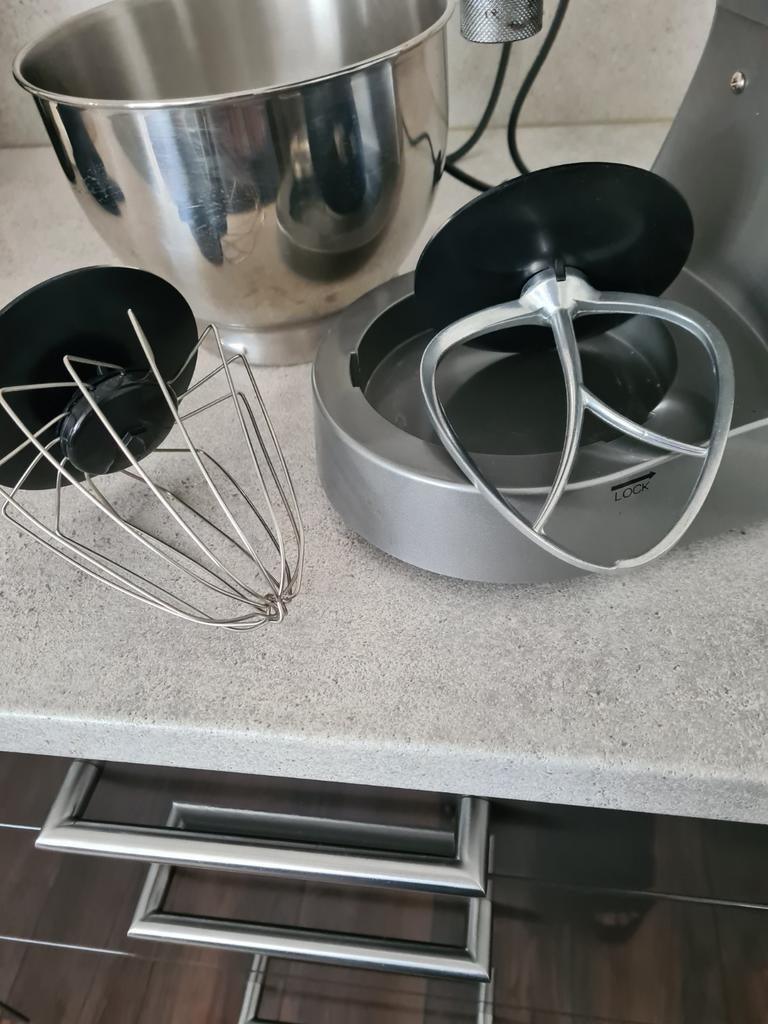 Mixer op statief., 4 liter of meer, Ophalen, Zo goed als nieuw, 3 snelheden of meer