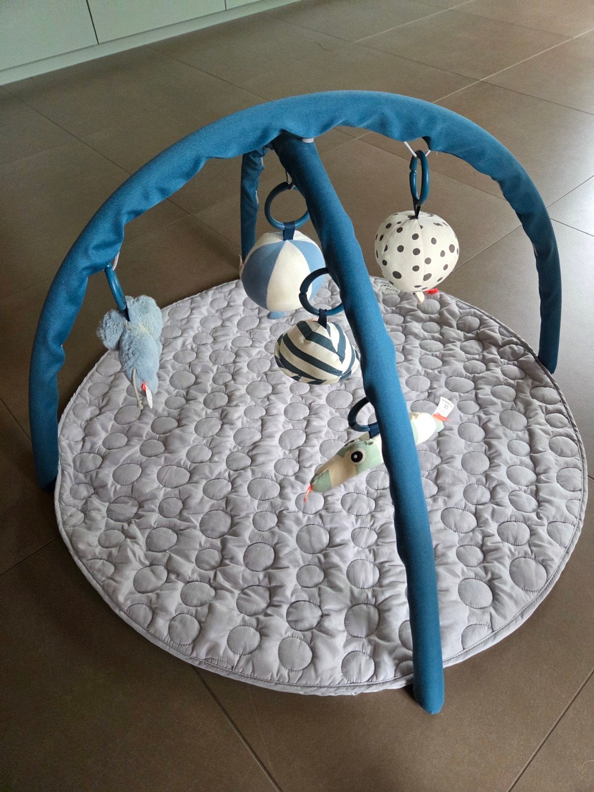 Done by Deer Speelkleed met Babygym - Zo goed als nieuw, Kinderen en Baby's, Ophalen, Zo goed als nieuw, Babygym