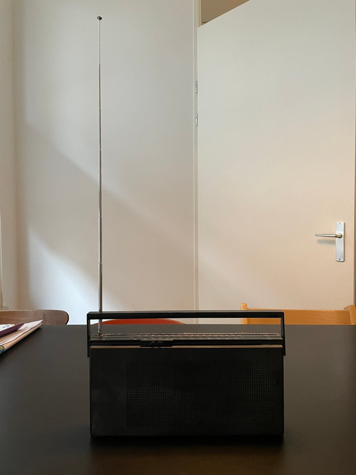 Vintage Zwart Bang en Olufsen Beolit 707 Transistorradio, Ophalen of Verzenden, Gebruikt, Transistorradio