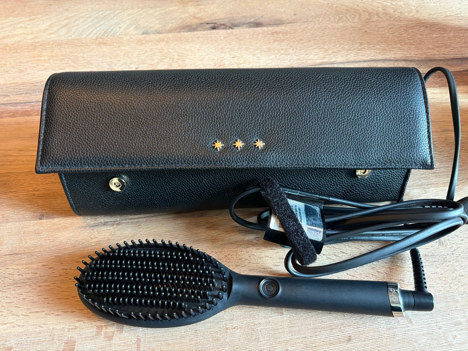 GHD Glide Hot Brush - Stijltangborstel met etui, Ophalen of Verzenden, Zo goed als nieuw, Haarverzorging