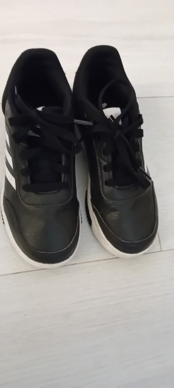 Adidas sneakers maat 33 - Zwart met witte strepen, Adidas, Gebruikt, Ophalen of Verzenden, Jongen of Meisje