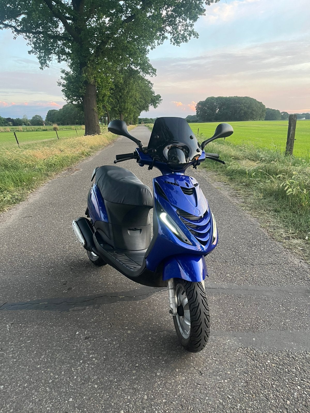 Piaggio zip 125cc lc, Ophalen of Verzenden, Zo goed als nieuw, Benzine, Zip