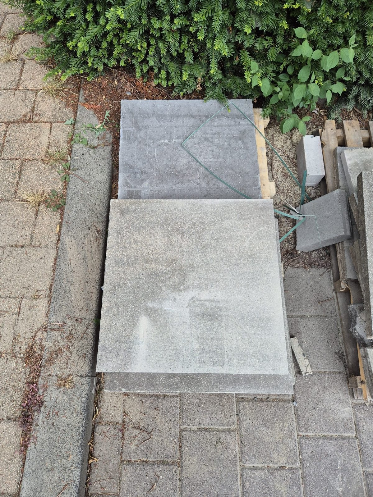4 grote tegels af te halen 60 x 60, Tuin en Terras, Tegels en Klinkers, Ophalen, Zo goed als nieuw, Beton, Terrastegels