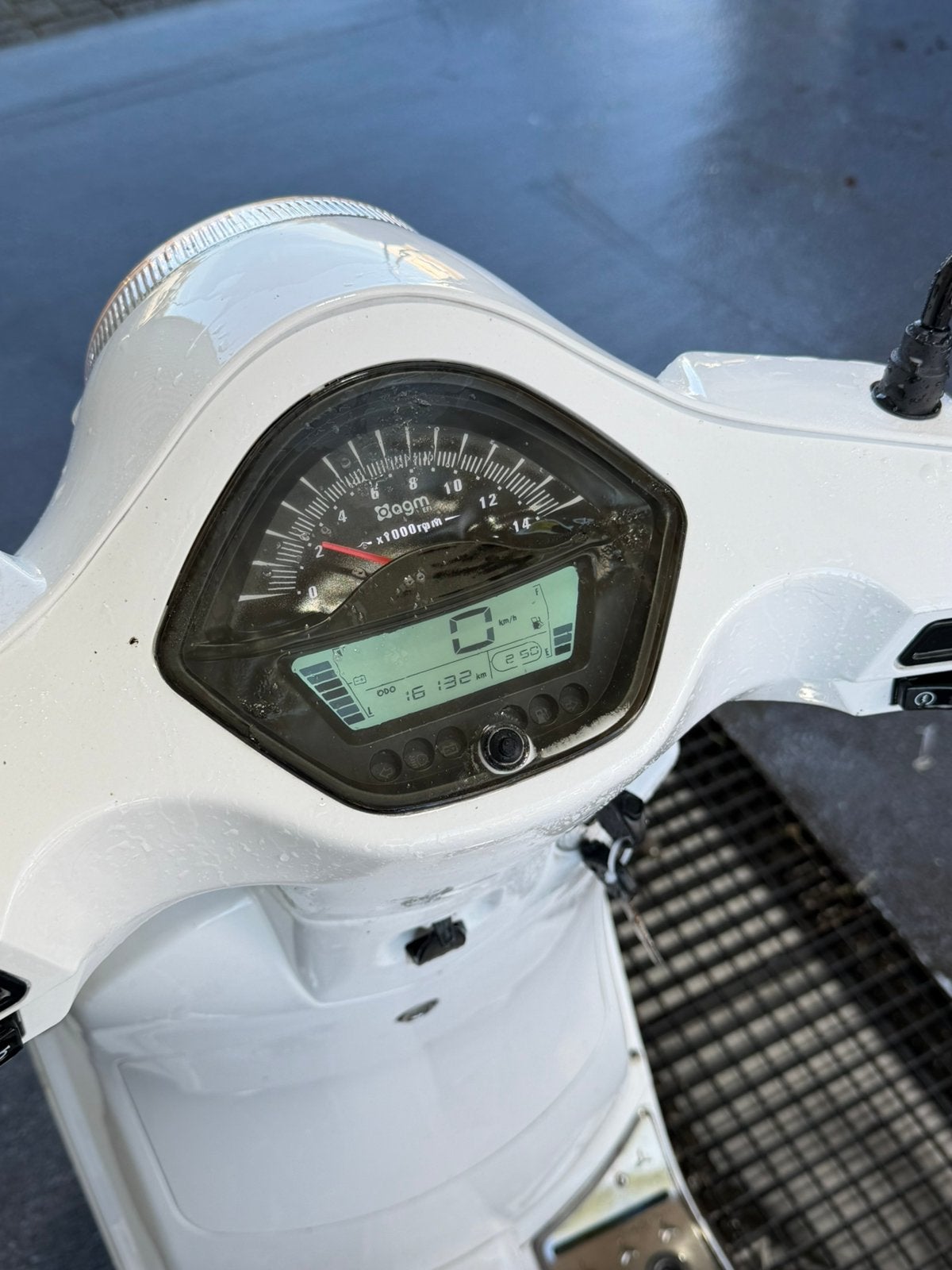 AGM VX50i Brom scooter 45km 2021 Injectie - Veel Vervangen, Fietsen en Brommers, Gebruikt, P, Maximaal 45 km/u, P