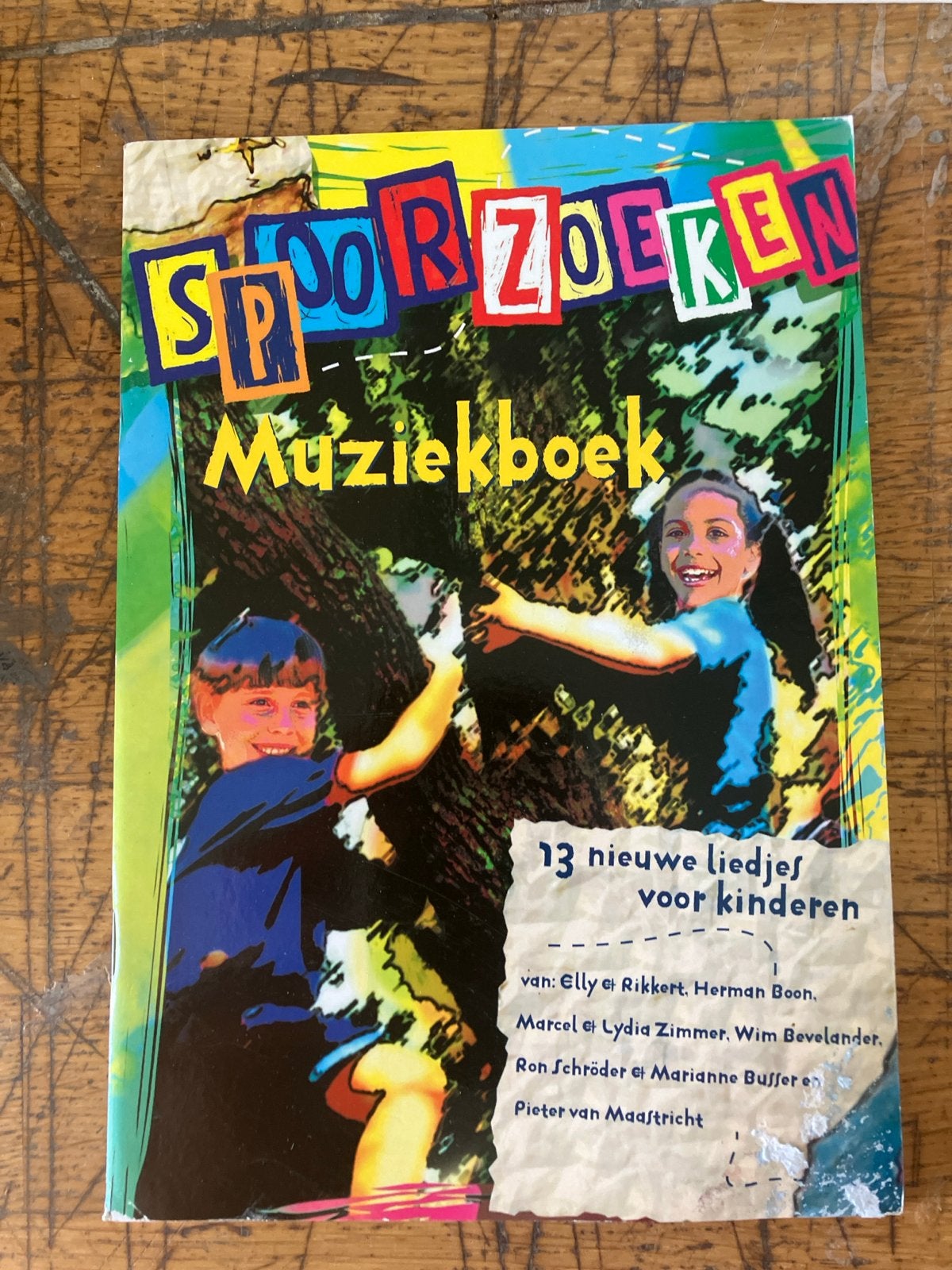 Spoorzoeken Muziekboek - 13 nieuwe liedjes voor kinderen, Muziek en Instrumenten, Bladmuziek, Ophalen of Verzenden, Gebruikt
