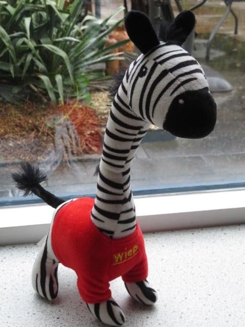 Zebrapaard zebra met super lange nek Wieb Wiep Teddy Wibra, Overige merken, Overige karakters, Overige typen, Ophalen of Verzenden