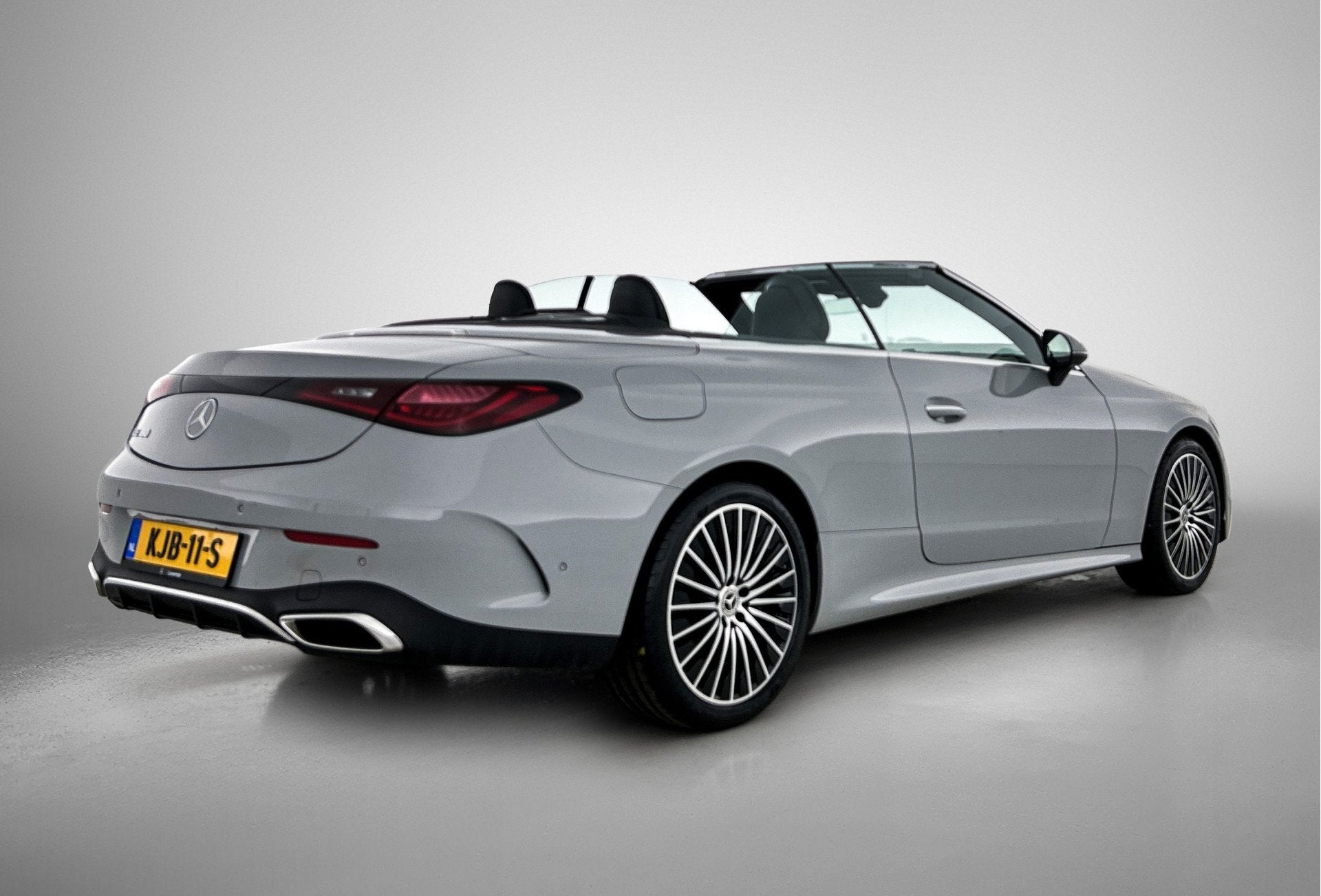 Mercedes-Benz CLE Cabriolet 180 AMG Line AMG Line | Ledkopla, Auto's, Automaat, 12 maanden, 4 cilinders, 4 stoelen