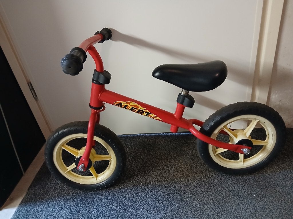 loopfiets te koop, Ophalen, Zo goed als nieuw, Loopfiets