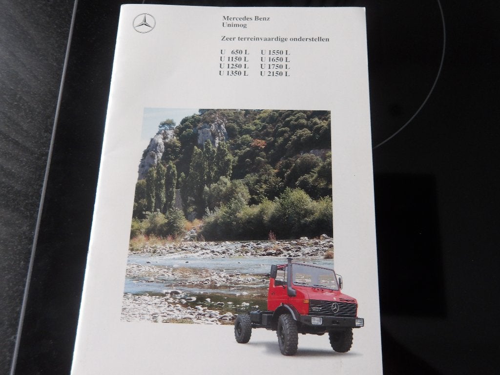 Mercedes Unimog Brochure - Zeer terreinvaardige onderstellen, Verzenden