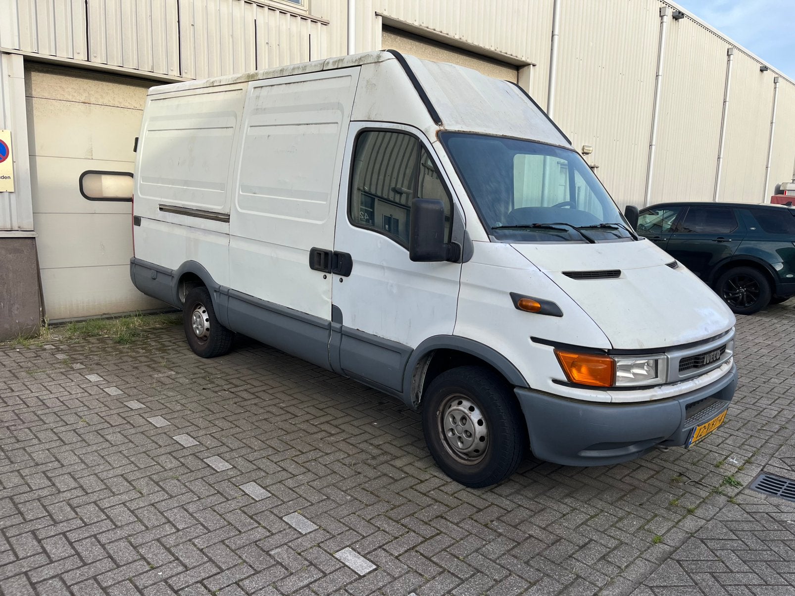 Iveco Daily 35S12 HPI 2004, 2286 cc, 2220 kg, 4 cilinders, Iveco